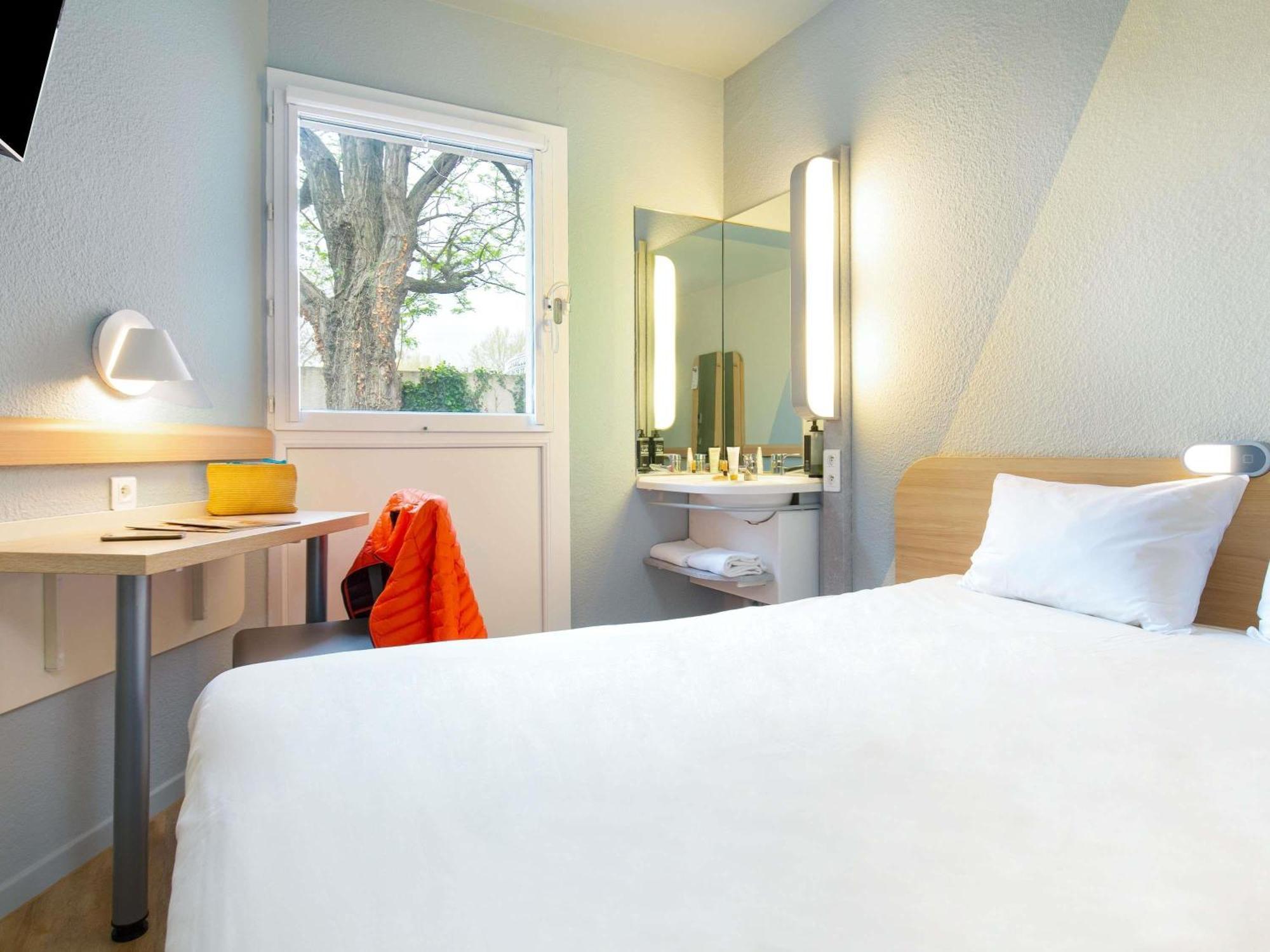 Ibis Budget Кавайон Экстерьер фото